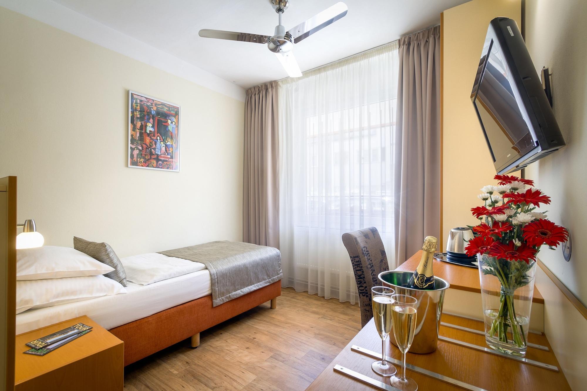 Aida 4* Прага